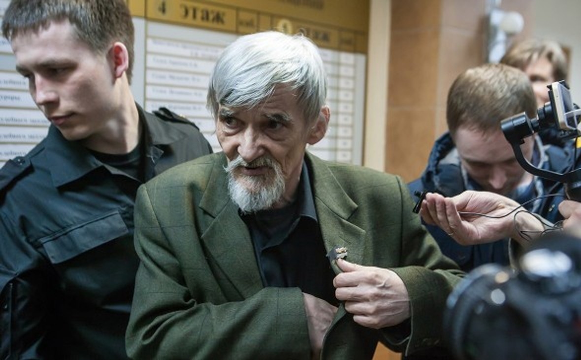 Юрий Дмитриев