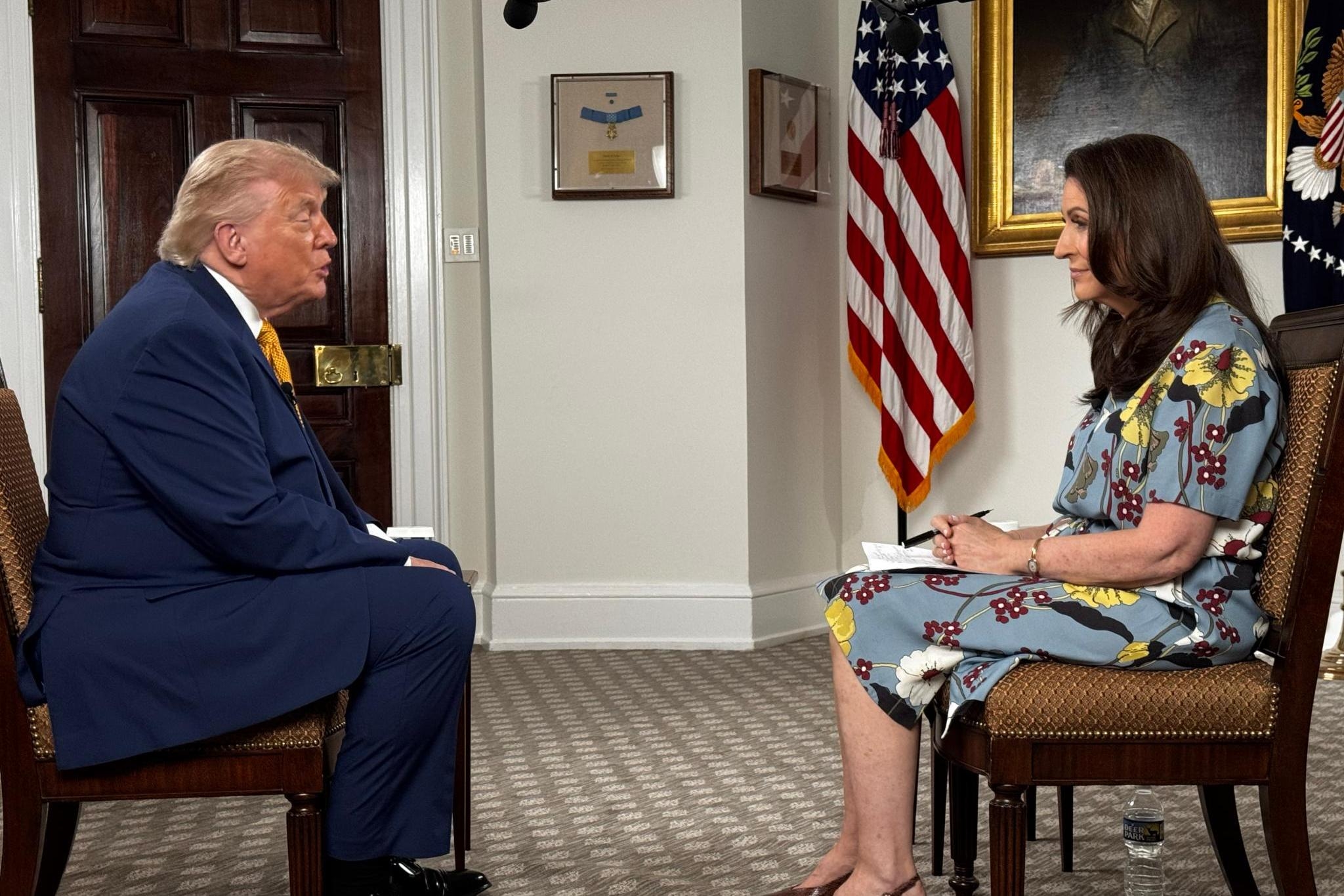 Дональд Трамп и корреспондент The New York Post Миранда Девайн. Фото: The New York Post